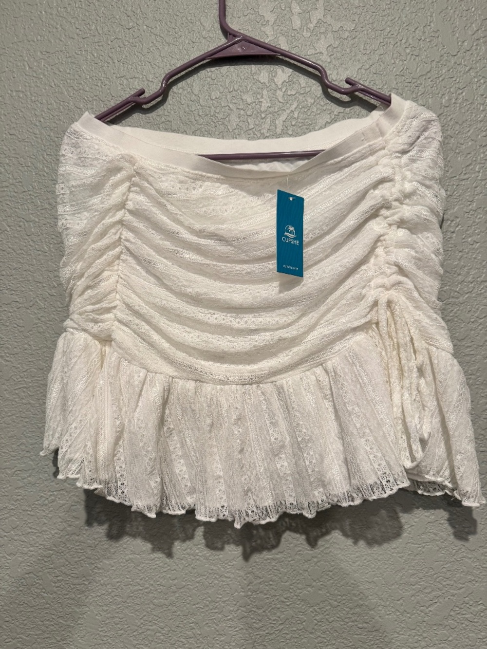 Women’s lace skirt